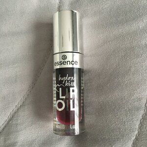 Brand New essence Hydra Kiss Lip Oil